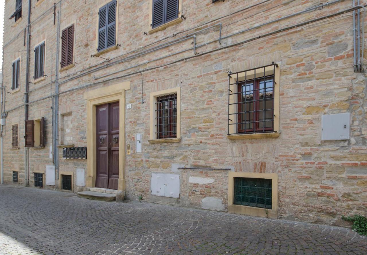 Tiny Opera House Apartment Pesaro